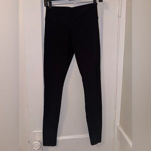 Black lululemon leggings